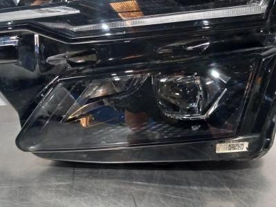 FARO IZQUIERDO, SKODA, KAROQ (NU)