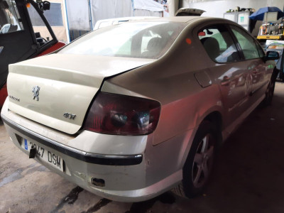 PEUGEOT 407