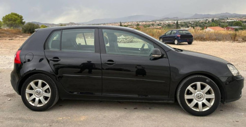 VOLKSWAGEN GOLF V (1K1)(10.2003) — автомобиль-донор на запчасти 