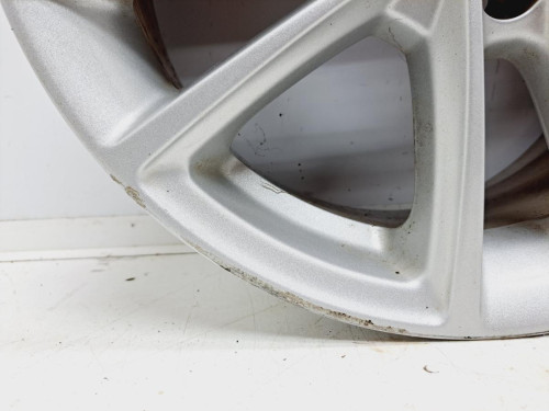 LLANTA Ford FOCUS BERLINA (CGE) 