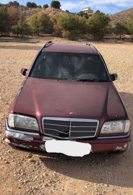 MERCEDES-BENZ CLASE C (BM 202) BERLINA