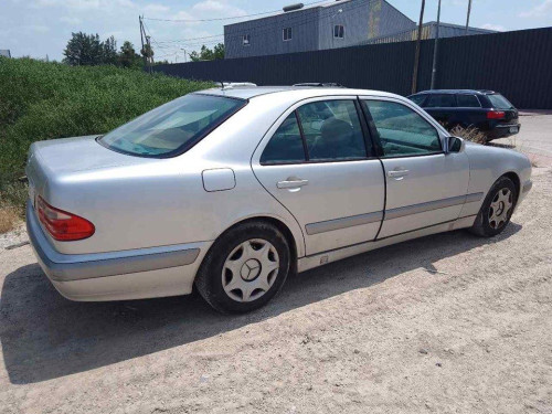 CERRADURA PUERTA TRASERA DERECHA MERCEDES-BENZ CLASE E (BM 210) BERLINA 