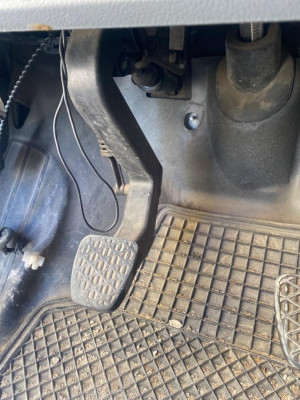 PEDAL EMBRAGUE