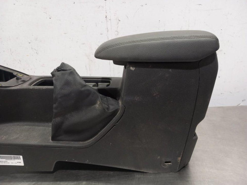  APOYABRAZOS CENTRAL, FORD, FOCUS SPORTBREAK (CEW) 