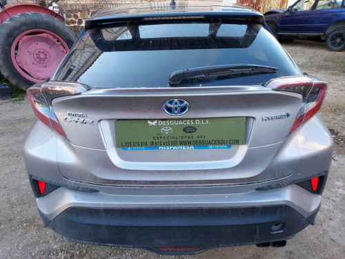 TOYOTA C-HR (X10) — vehículo donante para recambios 