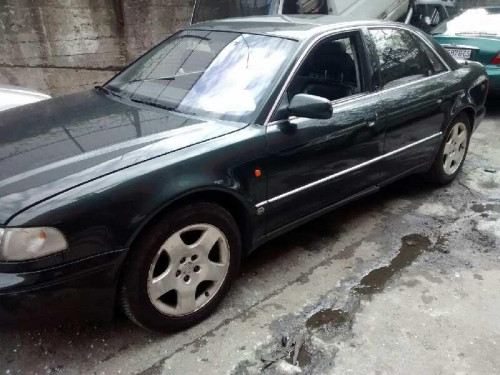  AUDI A8 (D2) 