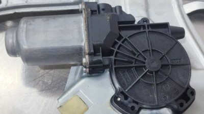 ELEVALUNAS DELANTERO DERECHO, RENAULT, CLIO III