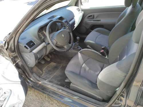 RENAULT CLIO II FASE II (B/CB0) — автомобиль-донор на запчасти 