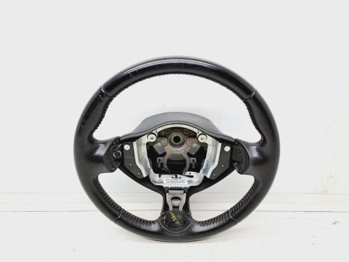 VOLANTE Nissan JUKE (F15E) 