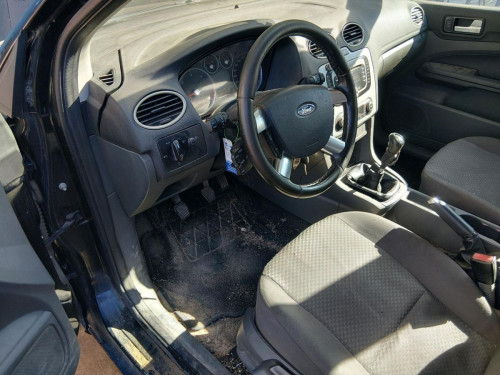 FORD FOCUS BERLINA (CAP) — автомобиль-донор на запчасти 