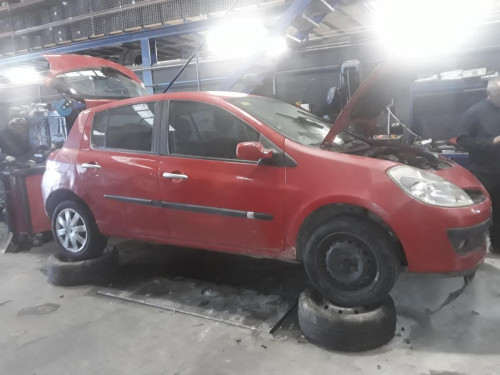  RENAULT CLIO III 