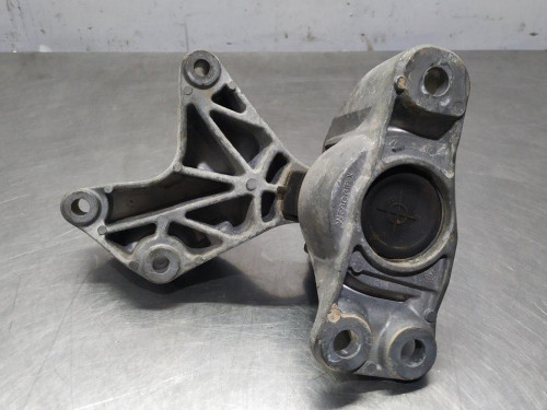  SOPORTE MOTOR DERECHO NISSAN MICRA (K14) 