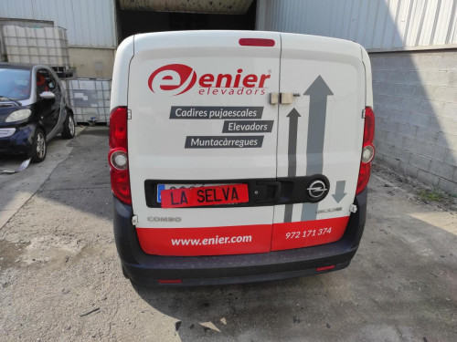 OPEL COMBO D — vehículo donante para recambios 