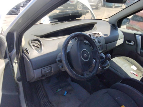  RENAULT SCENIC II (JM) 