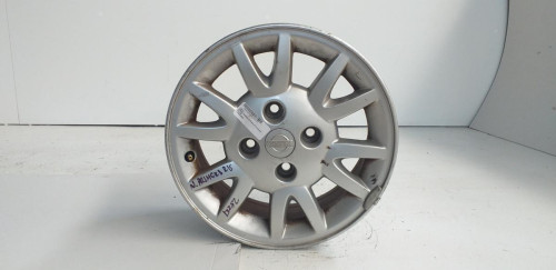  LLANTA Nissan PRIMERA BERLINA (P11) 