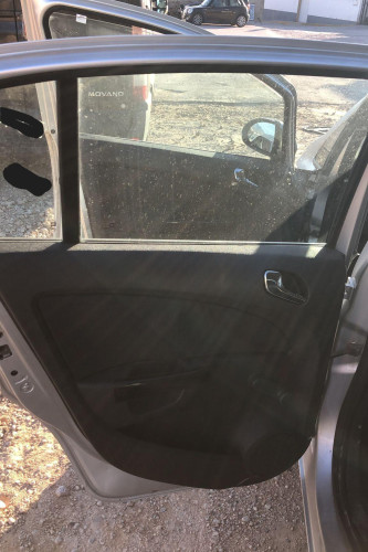 OPEL CORSA D — vehículo donante para recambios 