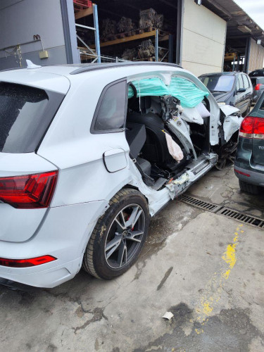 AUDI Q5 FYG — автомобиль-донор на запчасти 