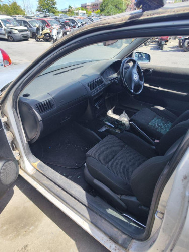 VOLKSWAGEN GOLF IV BERLINA (1J1)(10.1997) — автомобиль-донор на запчасти 