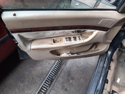 VOLVO S80 BERLINA