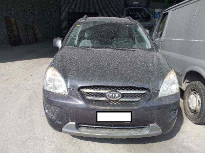 KIA CARENS (UN)