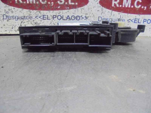 MOTOR ELEVALUNAS DELANTERO DERECHO Audi A4 BERLINA (8E) 