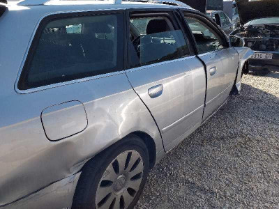 AUDI A4 BERLINA (8E)