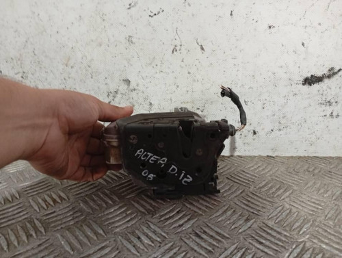 CERRADURA PUERTA DELANTERA IZQUIERDA 