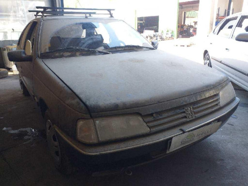  PEUGEOT 405 BERLINA 