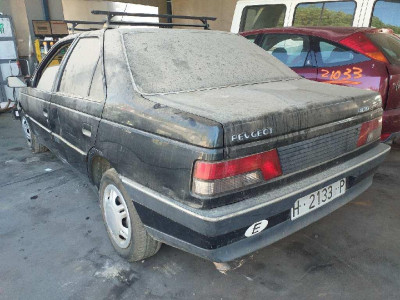 PEUGEOT 405 BERLINA