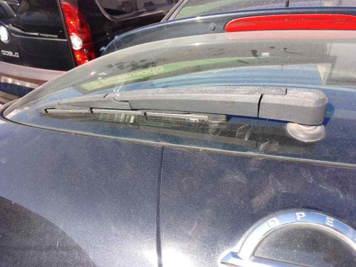 BRAZO LIMPIA TRASERO Opel ASTRA J SEDÁN 