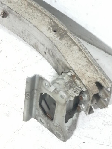 REFUERZO PARAGOLPES DELANTERO Toyota COROLLA VERSO (R1) 