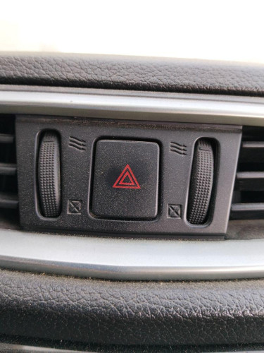 WARNING Nissan QASHQAI (J11E) 