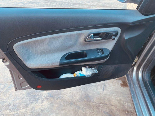 SEAT IBIZA (6L1) — автомобиль-донор на запчасти 