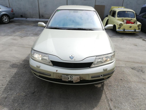 RENAULT LAGUNA II (BG0) — vehículo donante para recambios 