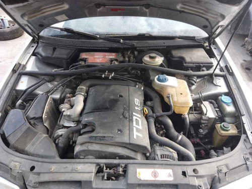 AUDI A4 BERLINA (B5) — автомобиль-донор на запчасти 
