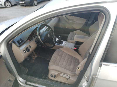 VOLKSWAGEN PASSAT VARIANT (3C5)