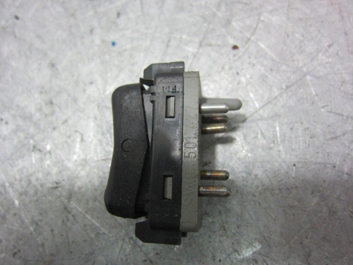  INTERRUPTOR MERCEDES-BENZ CLASE 124 (BM 124) BERLINA 