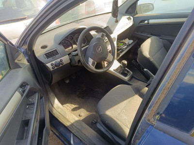 OPEL ASTRA H BERLINA
