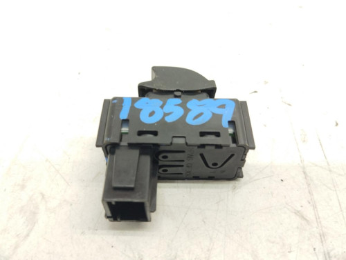  MANDO ELEVALUNAS TRASERO DERECHO Citroen C4 BERLINA 