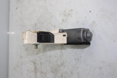 MOTOR ELEVALUNAS DELANTERO DERECHO