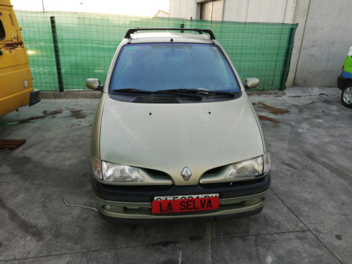 RENAULT MEGANE I SCENIC (JA0) — vehículo donante para recambios 