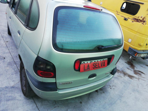 RENAULT MEGANE I SCENIC (JA0) — vehículo donante para recambios 
