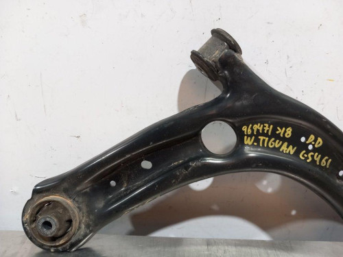 BRAZO SUSPENSION INFERIOR DELANTERO DERECHO VOLKSWAGEN TIGUAN (AD1) 