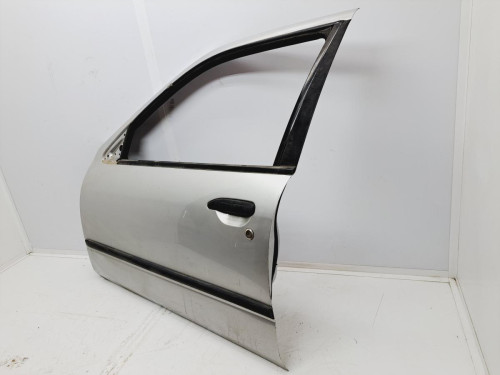 PUERTA DELANTERA IZQUIERDA Nissan PRIMERA BERLINA (P11) 