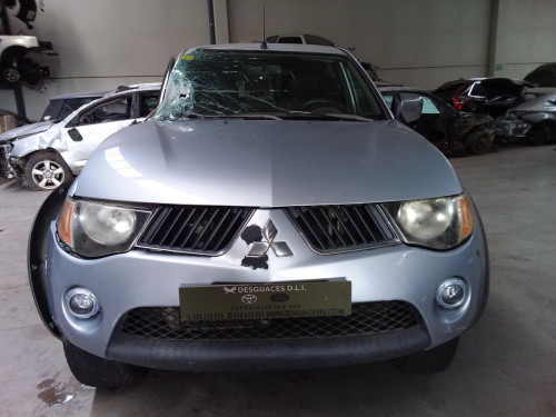 MITSUBISHI L200 (KA0/KB0) — vehículo donante para recambios 
