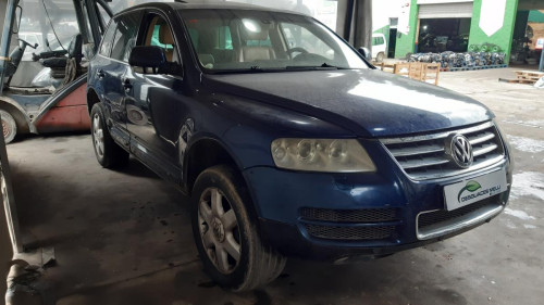  VOLKSWAGEN TOUAREG (7LA) 