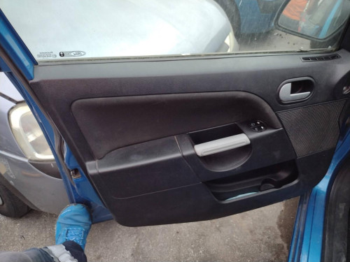  FORD FIESTA (CBK) 