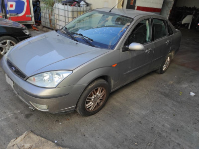 FORD FOCUS BERLINA (CAK)