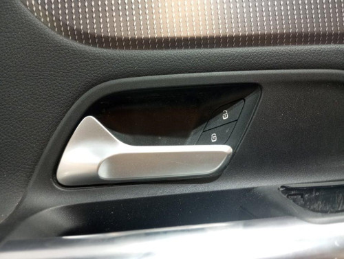  GUARNECIDO PUERTA DELANTERA IZQUIERDA Mercedes-Benz CLASE B (BM 247) 