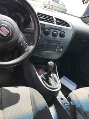SEAT LEON (1P1)